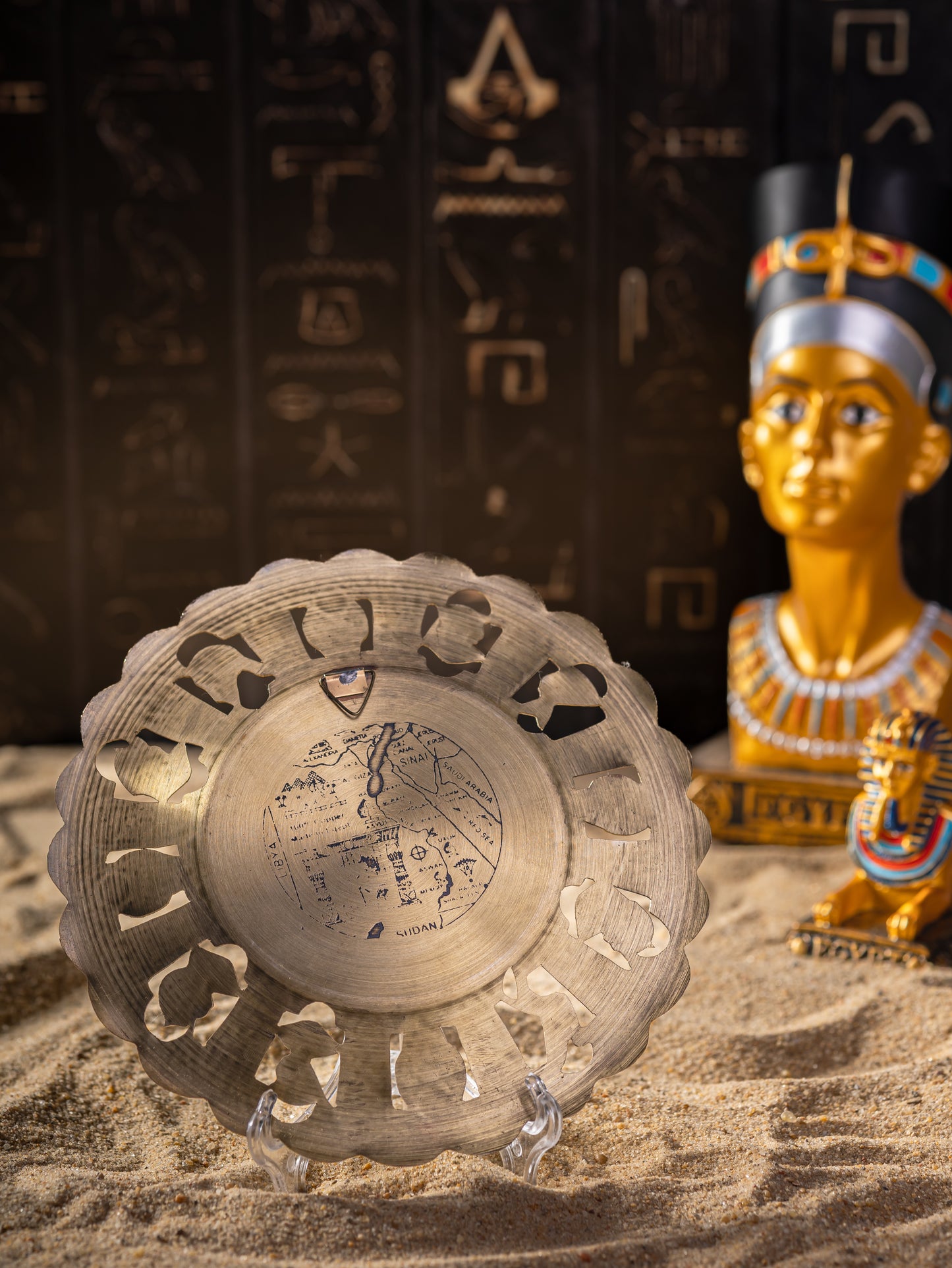 King Tutankhamun Copper Decorative Plate – Ancient Egyptian Royal Art